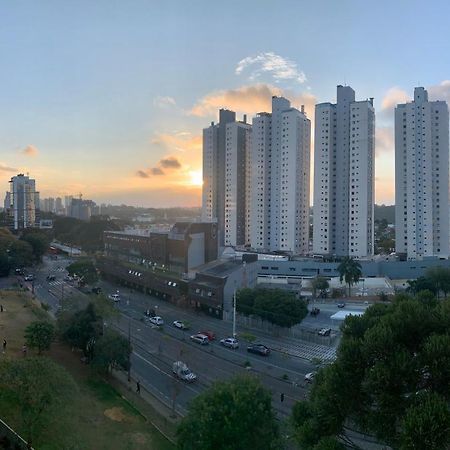 707- Apartamento Encantador, Amplo E Decorado, Quarto, Sala, Cozinha, Mobiliario Moderno, Cozinha Completa Com Utensilios , Excelente Vista Da Cidade E Localizacao Privelegiada No Bairro Bigorrilho Κουριτίμπα Εξωτερικό φωτογραφία