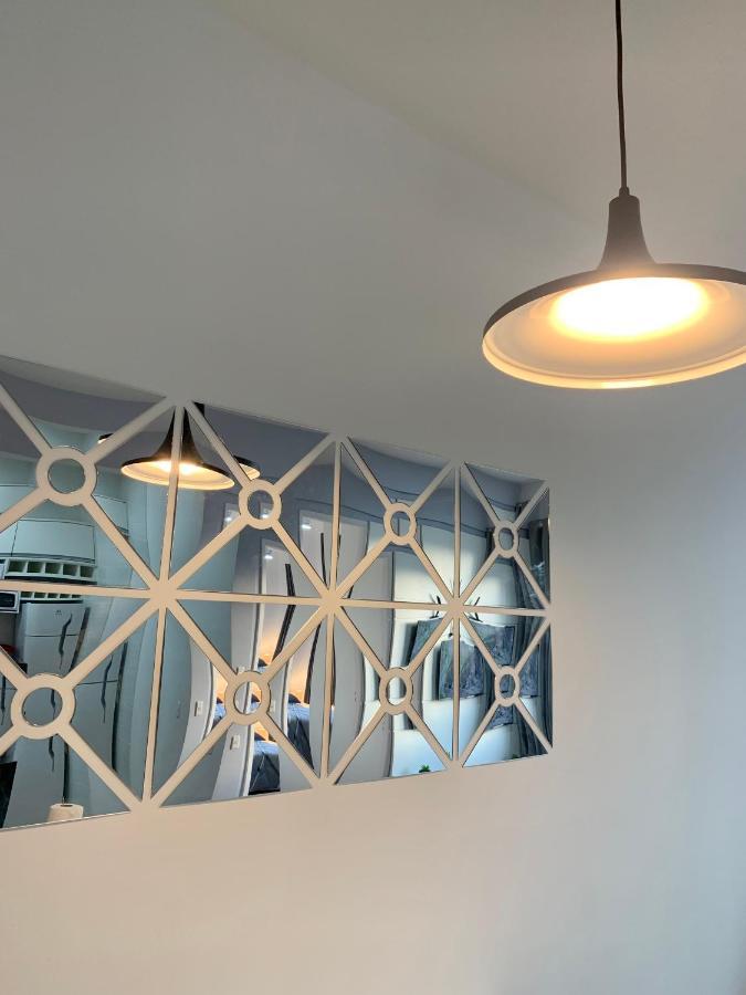 707- Apartamento Encantador, Amplo E Decorado, Quarto, Sala, Cozinha, Mobiliario Moderno, Cozinha Completa Com Utensilios , Excelente Vista Da Cidade E Localizacao Privelegiada No Bairro Bigorrilho Κουριτίμπα Εξωτερικό φωτογραφία