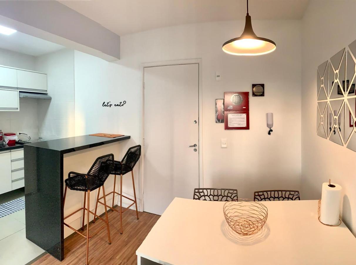 707- Apartamento Encantador, Amplo E Decorado, Quarto, Sala, Cozinha, Mobiliario Moderno, Cozinha Completa Com Utensilios , Excelente Vista Da Cidade E Localizacao Privelegiada No Bairro Bigorrilho Κουριτίμπα Εξωτερικό φωτογραφία
